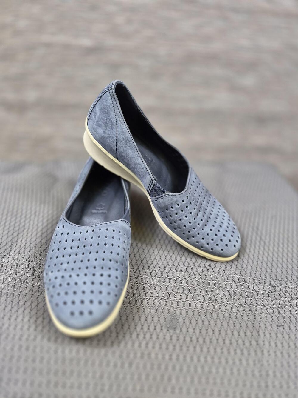 Ecco BIOM Shoes Womens EU36 US5 Blue Perforated Leather Slip On Comfort Flats 36